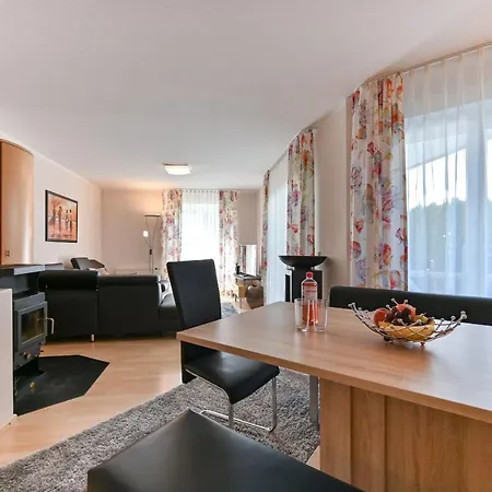 Neuschwansteinblick 121